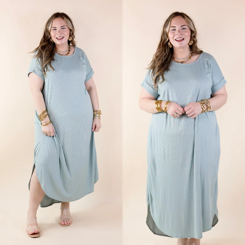 Last Chance Size XL | Chill Looks Short Sleeve Ribbed Midi Dress in Sage Green