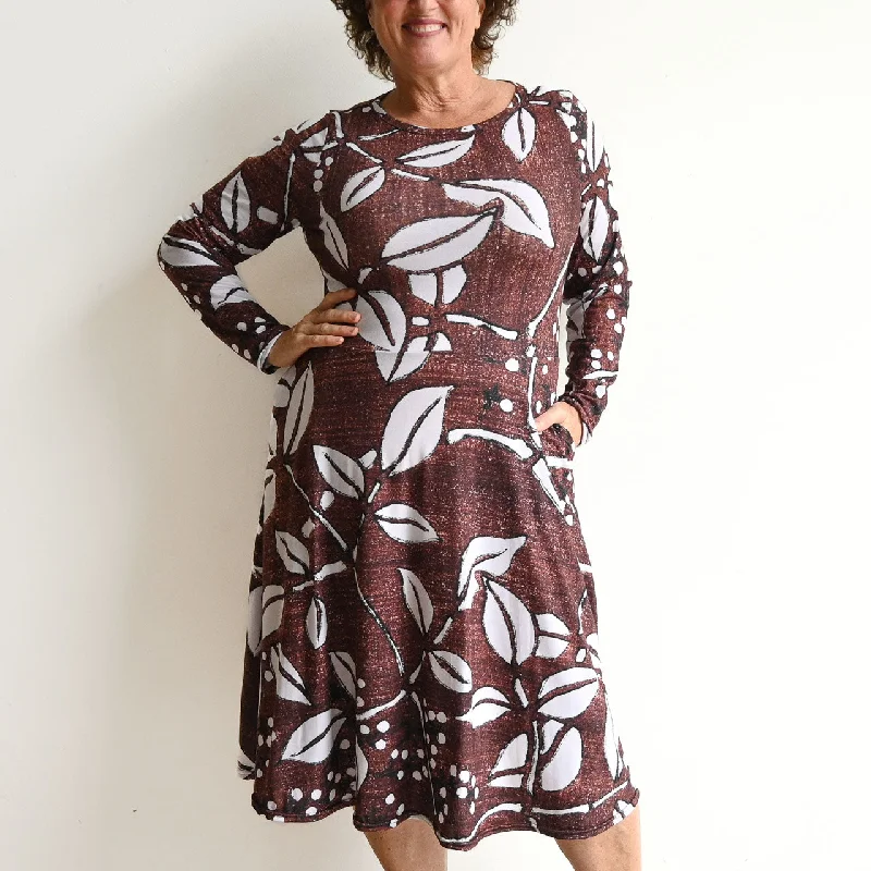 Masterpiece Midi Dress in Stretch Jersey - Island Leaves